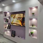 شقة على النيل