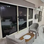 شقة على النيل