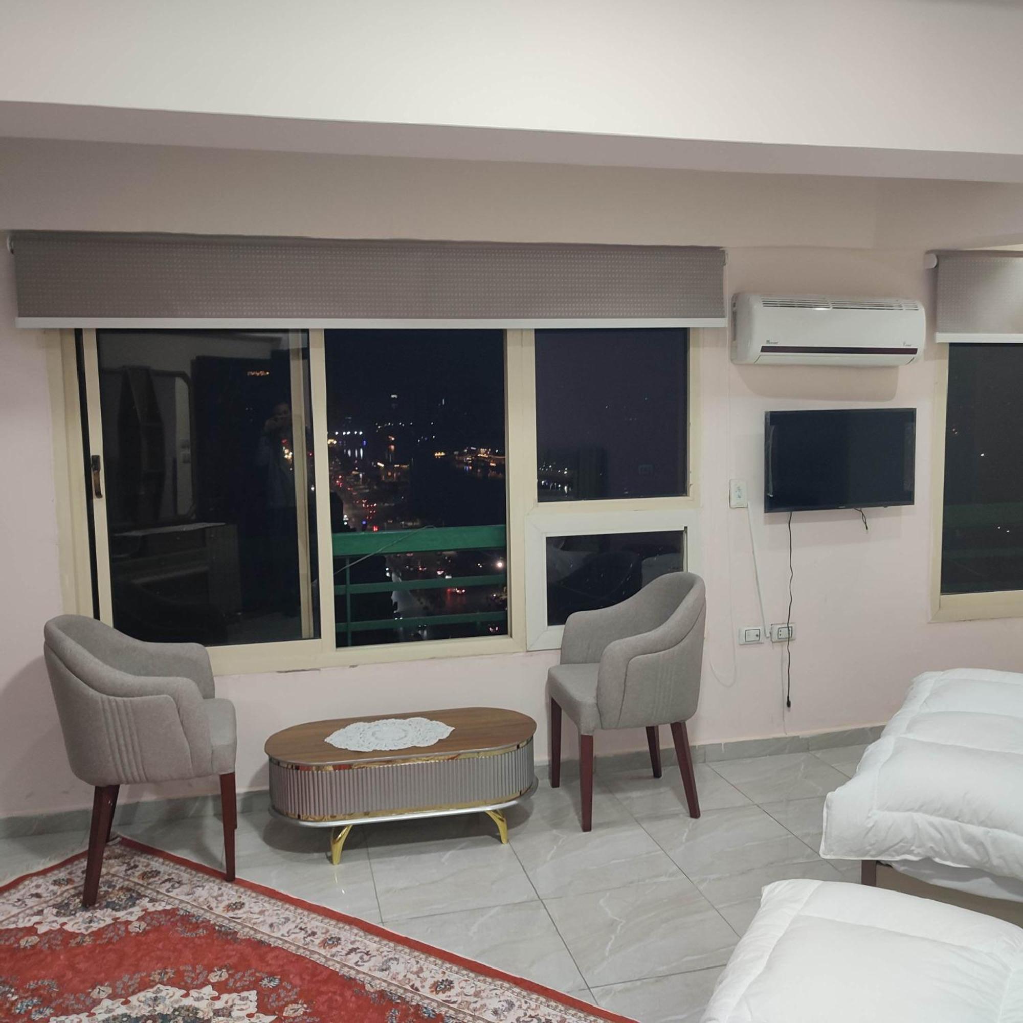 Apartment على النيل *